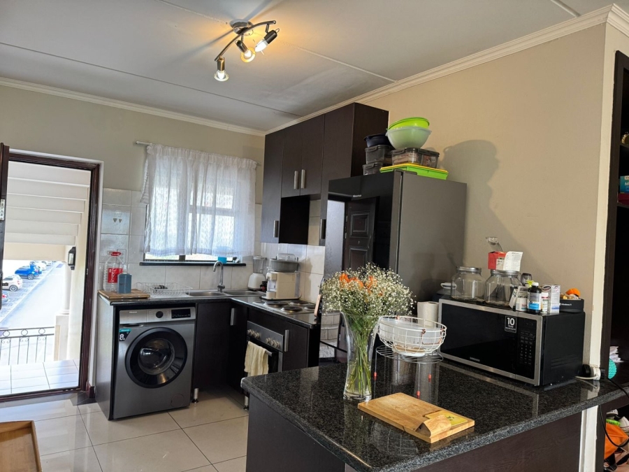 2 Bedroom Property for Sale in Noordwyk Gauteng