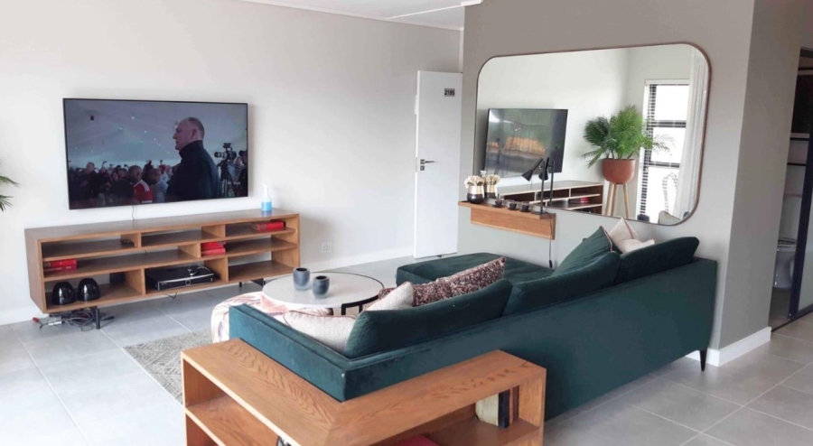 To Let 2 Bedroom Property for Rent in Waterfall Gauteng