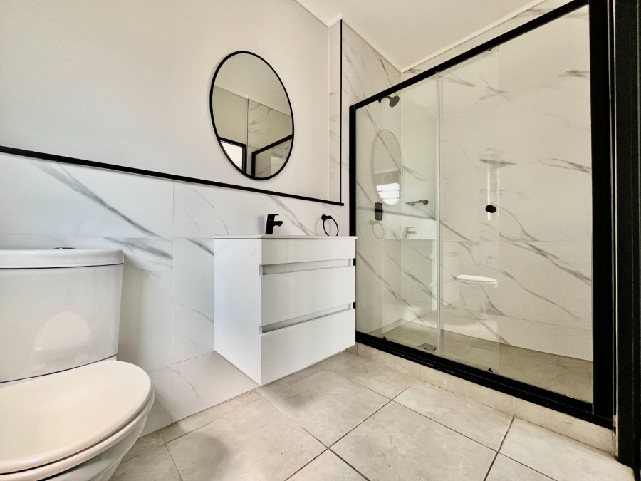 To Let 2 Bedroom Property for Rent in Waterfall Gauteng