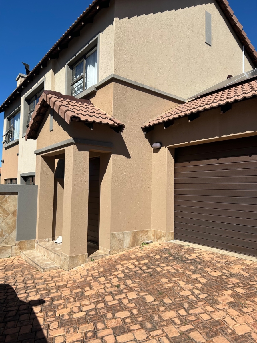 3 Bedroom Property for Sale in The Reeds Gauteng