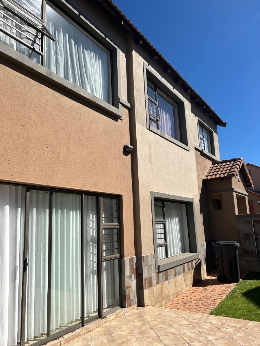 3 Bedroom Property for Sale in The Reeds Gauteng