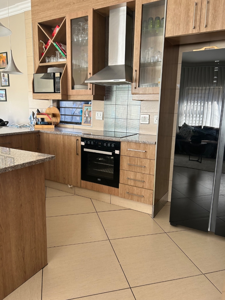 3 Bedroom Property for Sale in The Reeds Gauteng