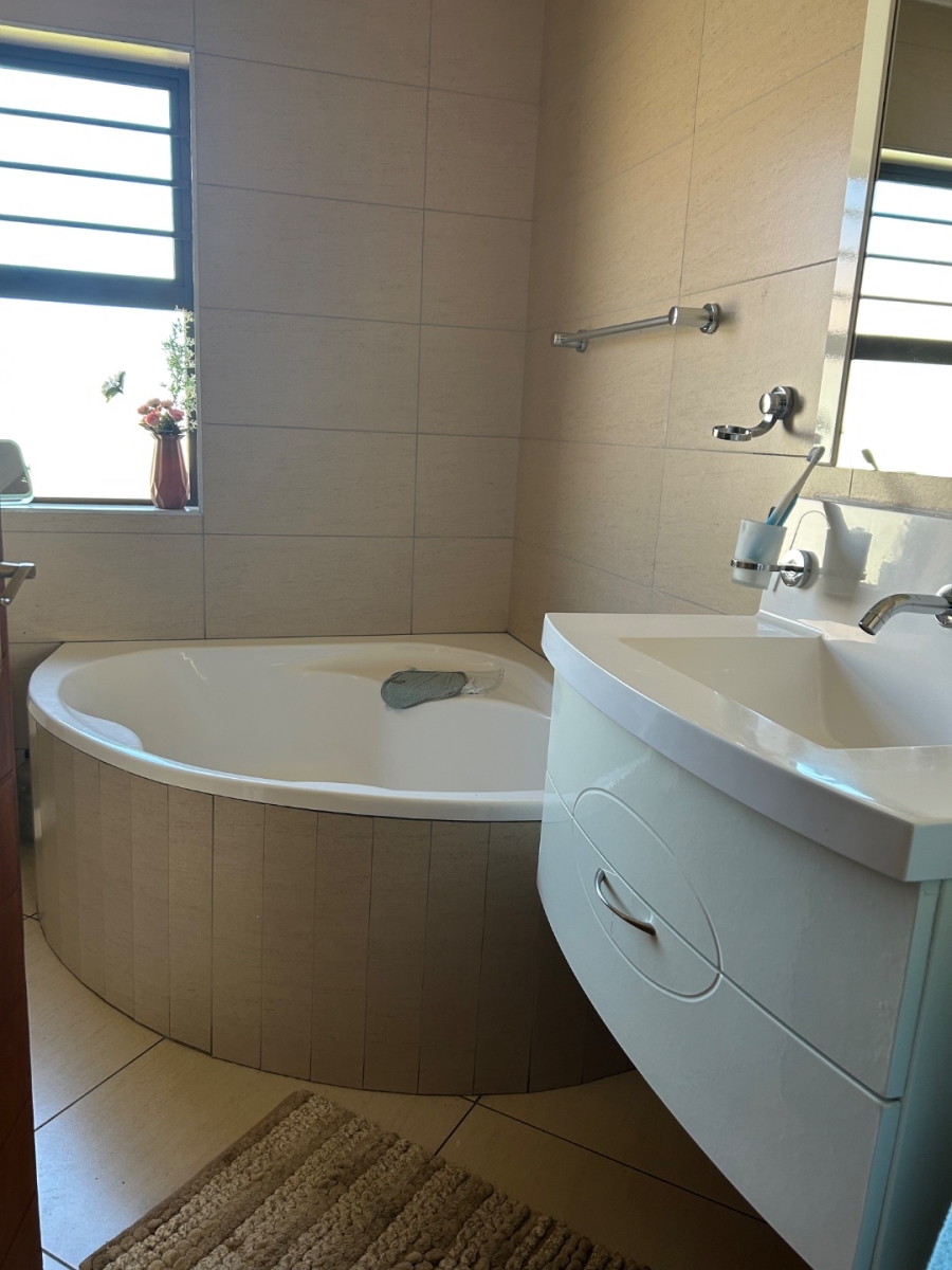 3 Bedroom Property for Sale in The Reeds Gauteng