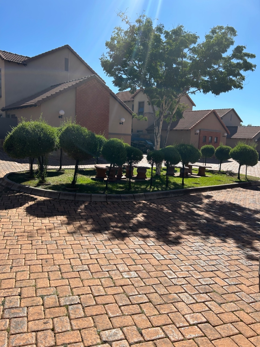 3 Bedroom Property for Sale in The Reeds Gauteng