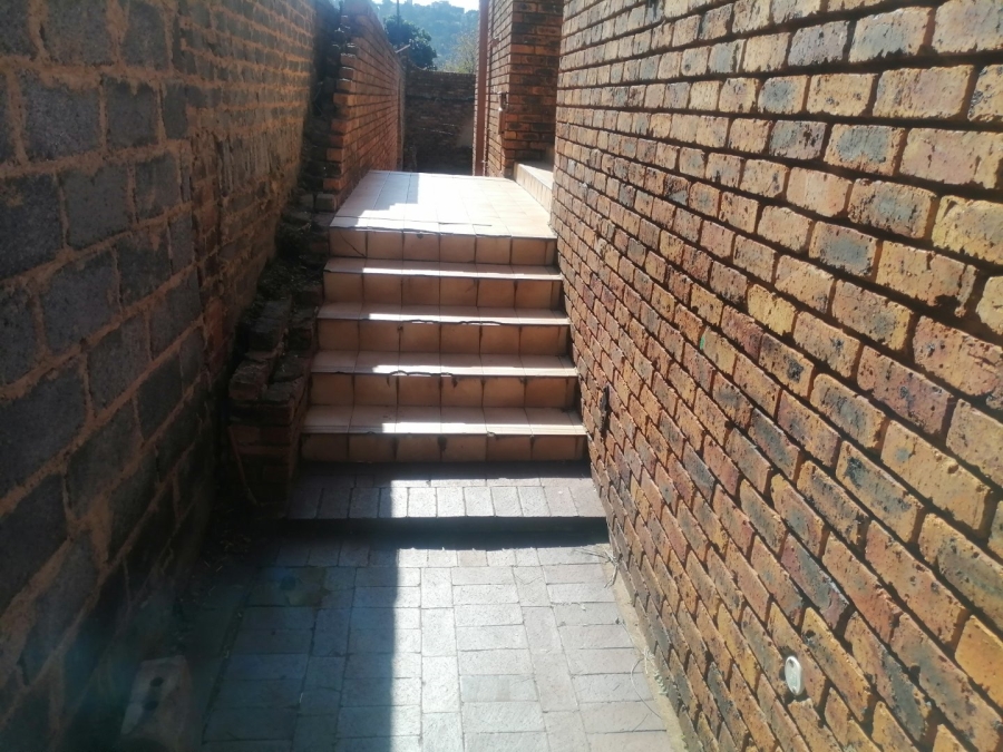 9 Bedroom Property for Sale in Bertrams Gauteng
