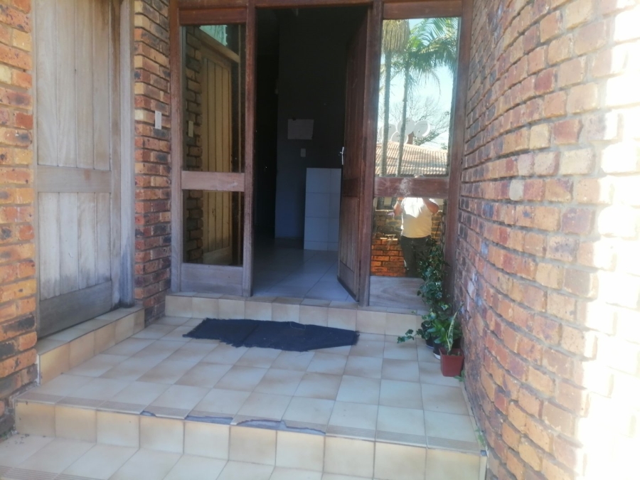 9 Bedroom Property for Sale in Bertrams Gauteng