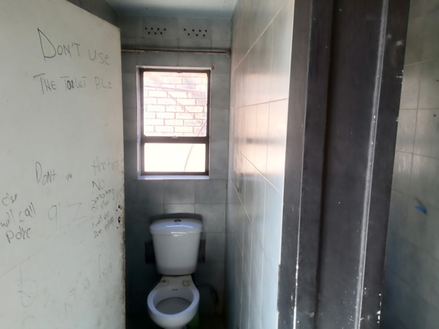 9 Bedroom Property for Sale in Bertrams Gauteng