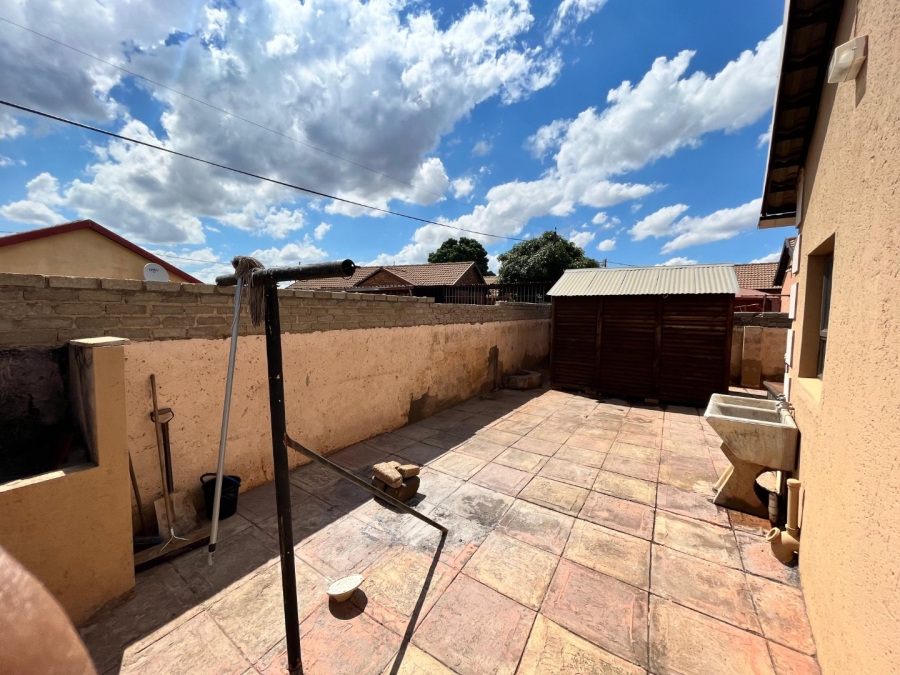 3 Bedroom Property for Sale in Soshanguve East Gauteng