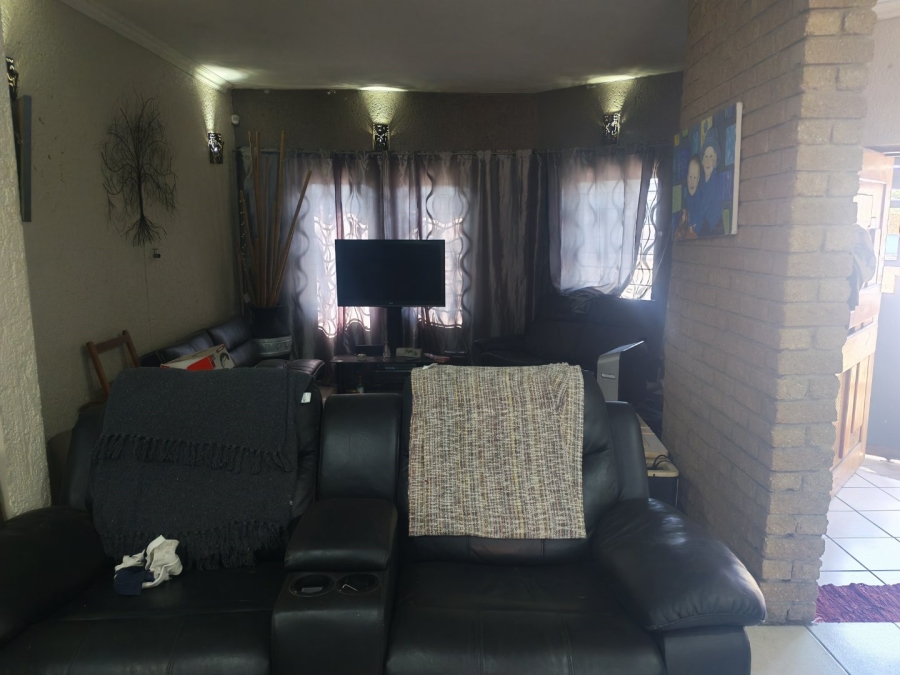 3 Bedroom Property for Sale in Hermanstad Gauteng