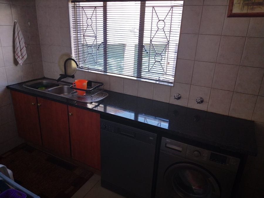 4 Bedroom Property for Sale in Jordaan Park Gauteng