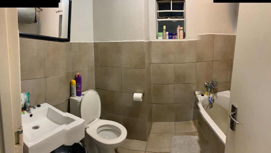 To Let 2 Bedroom Property for Rent in Florida Gauteng