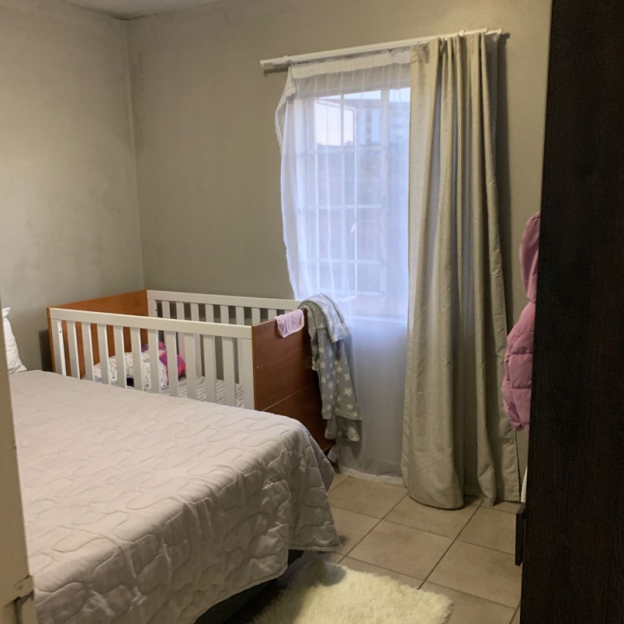 To Let 2 Bedroom Property for Rent in Florida Gauteng