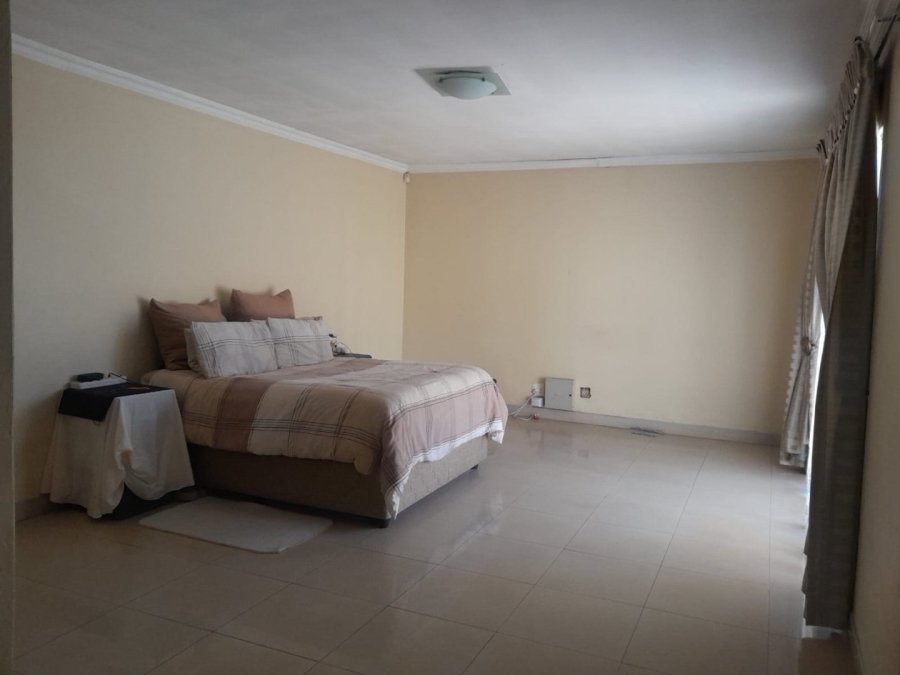 4 Bedroom Property for Sale in Vosloorus Gauteng