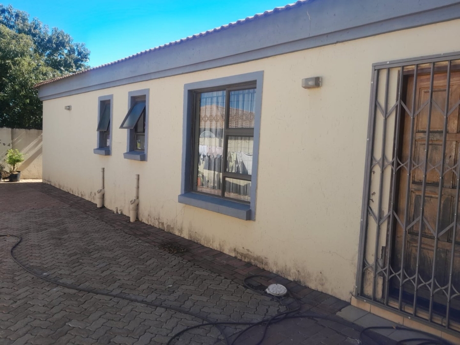 4 Bedroom Property for Sale in Vosloorus Gauteng