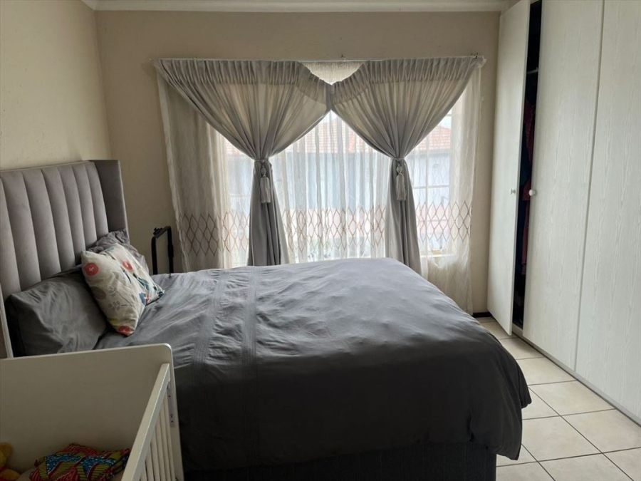 2 Bedroom Property for Sale in Fairlead Gauteng