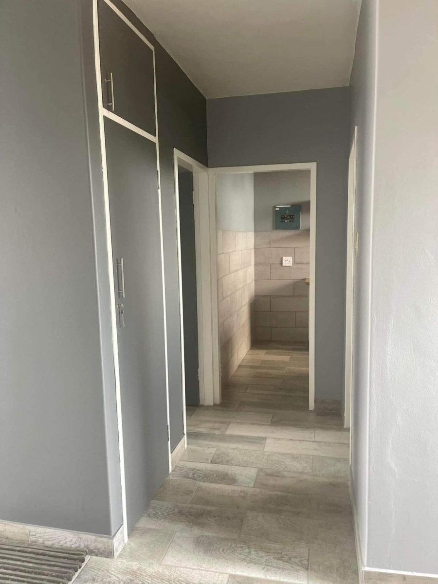 To Let 2 Bedroom Property for Rent in Moregloed Gauteng