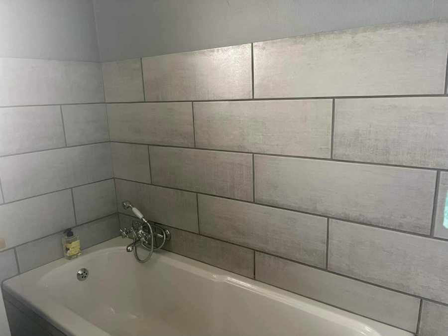 To Let 2 Bedroom Property for Rent in Moregloed Gauteng