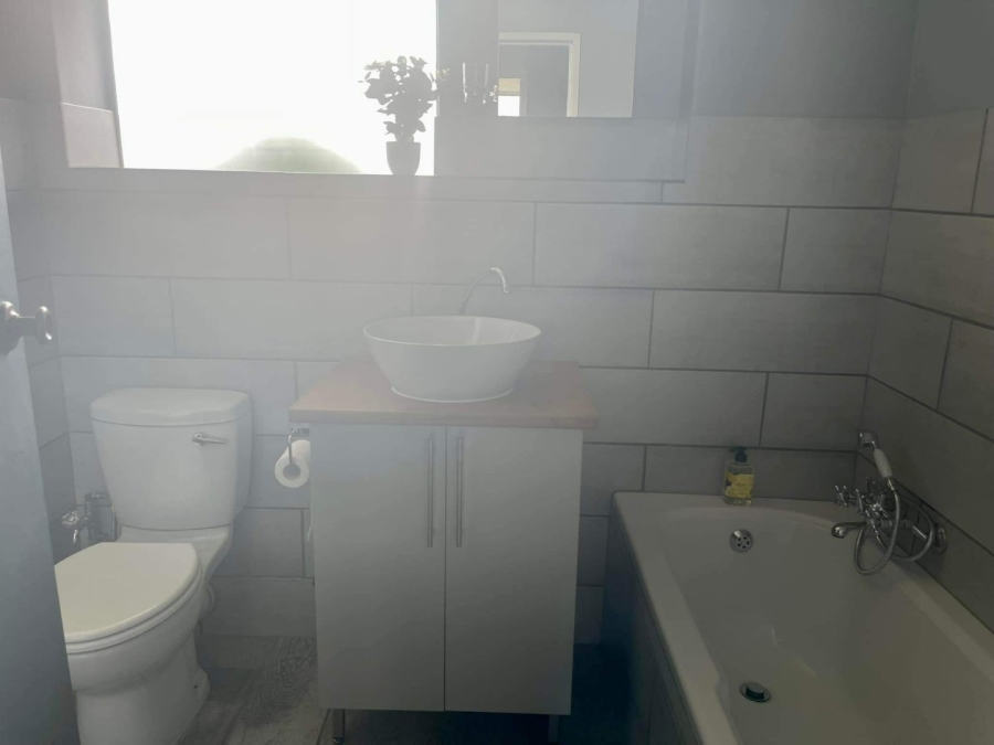 To Let 2 Bedroom Property for Rent in Moregloed Gauteng