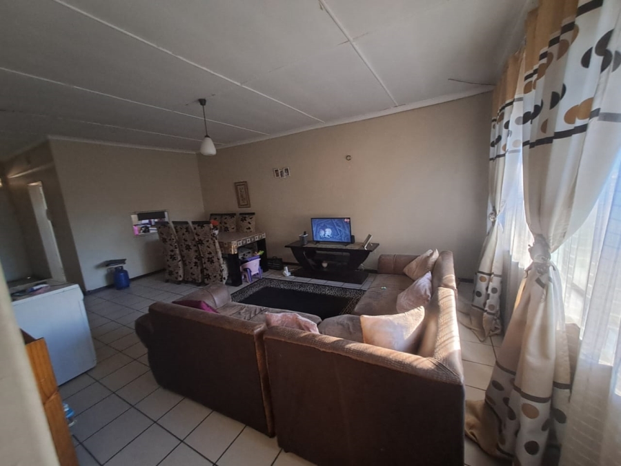 2 Bedroom Property for Sale in Vanderbijlpark CW 3 Gauteng