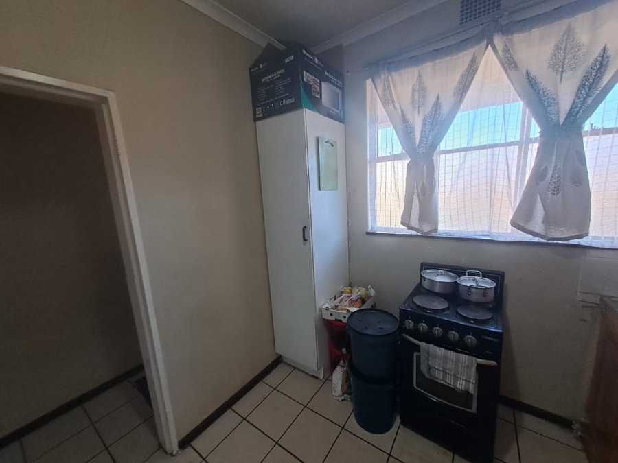 2 Bedroom Property for Sale in Vanderbijlpark CW 3 Gauteng