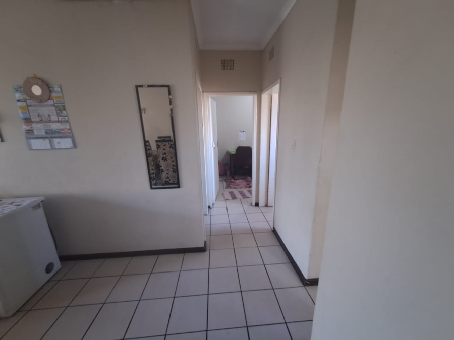 2 Bedroom Property for Sale in Vanderbijlpark CW 3 Gauteng
