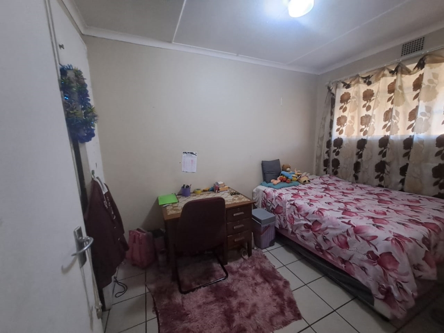 2 Bedroom Property for Sale in Vanderbijlpark CW 3 Gauteng