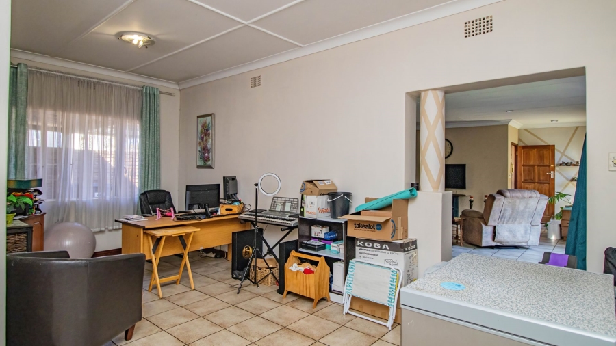4 Bedroom Property for Sale in Eastleigh Gauteng