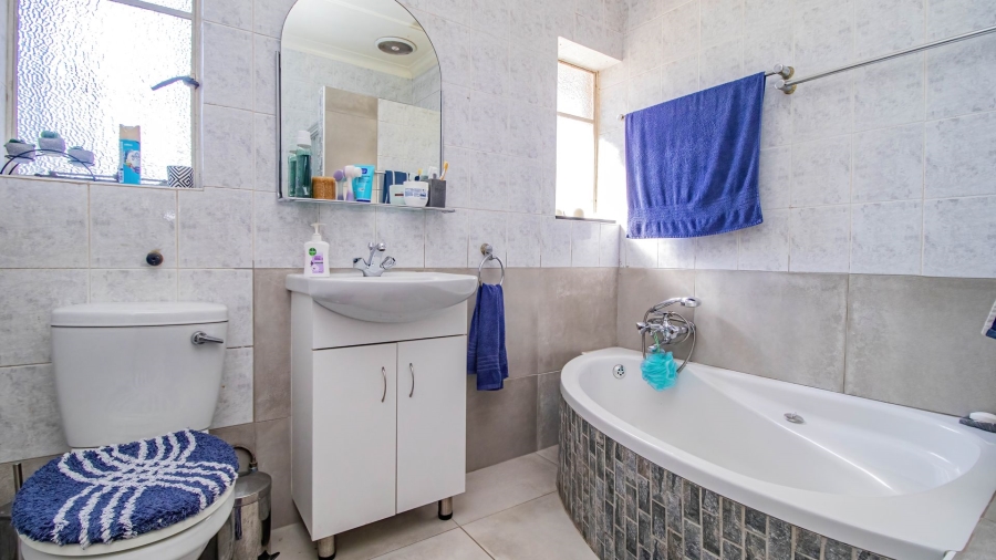 4 Bedroom Property for Sale in Eastleigh Gauteng