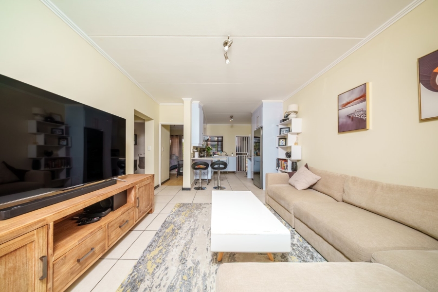 2 Bedroom Property for Sale in Greenstone Hill Gauteng