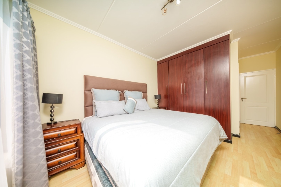 2 Bedroom Property for Sale in Greenstone Hill Gauteng