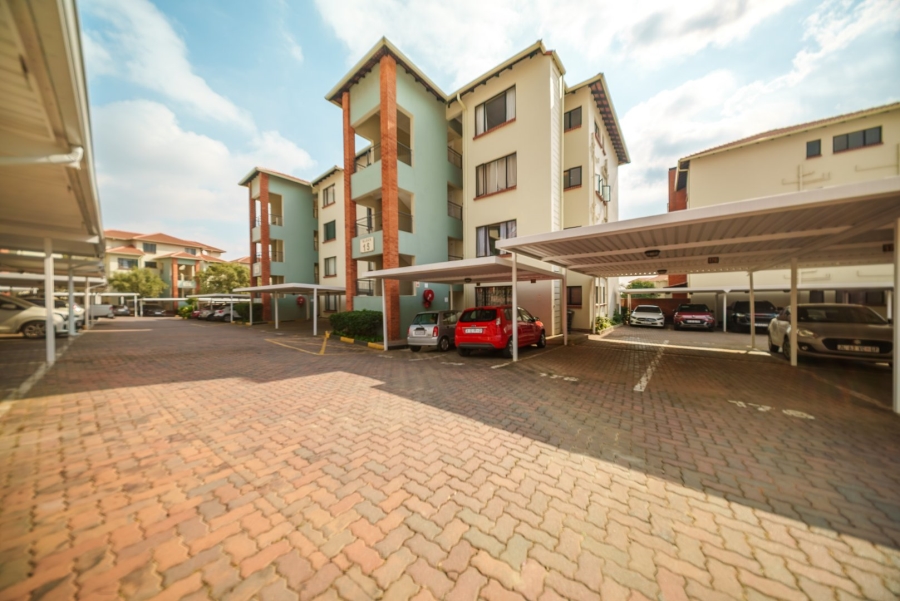 2 Bedroom Property for Sale in Greenstone Hill Gauteng