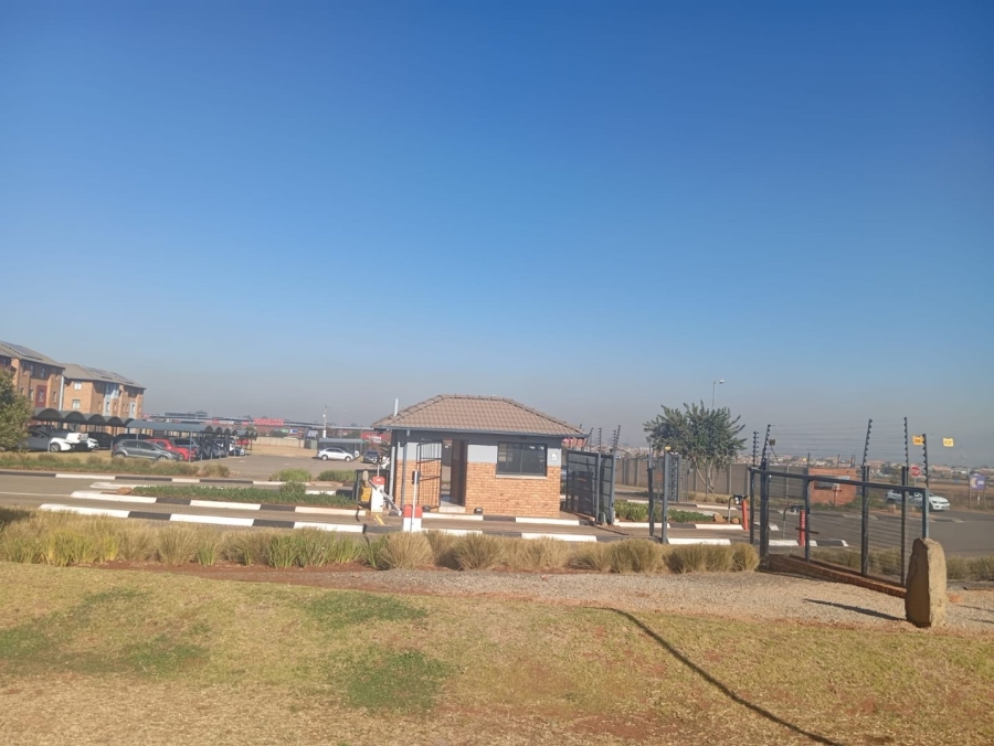 2 Bedroom Property for Sale in Sky City Gauteng