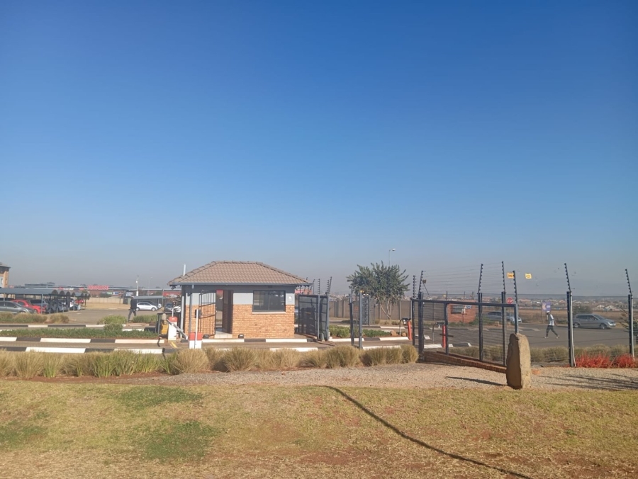 2 Bedroom Property for Sale in Sky City Gauteng