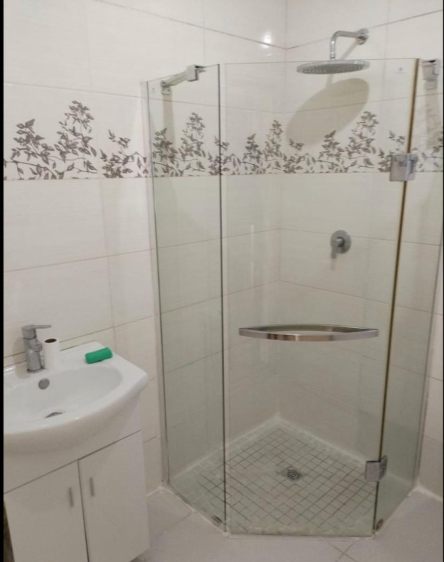 2 Bedroom Property for Sale in Douglasdale Gauteng
