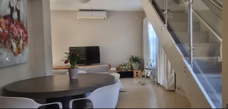 2 Bedroom Property for Sale in Douglasdale Gauteng