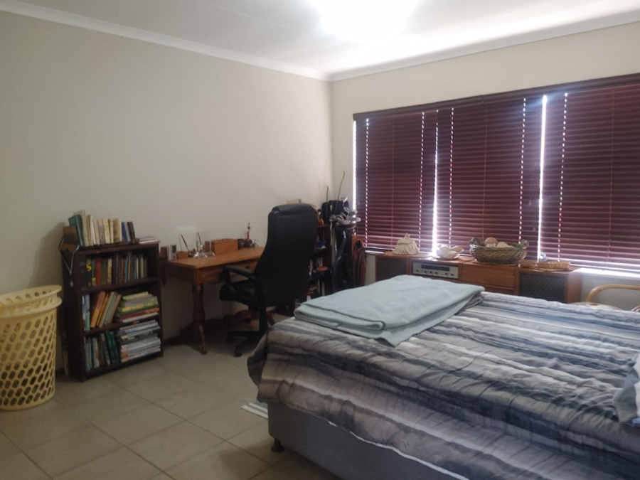 2 Bedroom Property for Sale in Wilro Park Gauteng