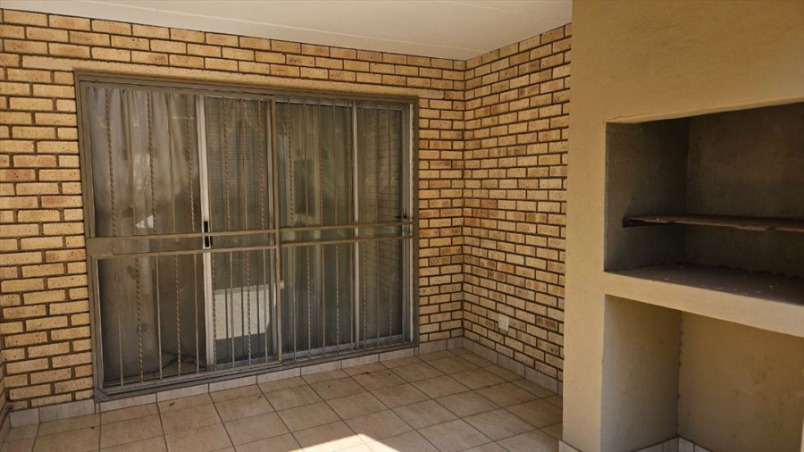 3 Bedroom Property for Sale in Terenure Gauteng
