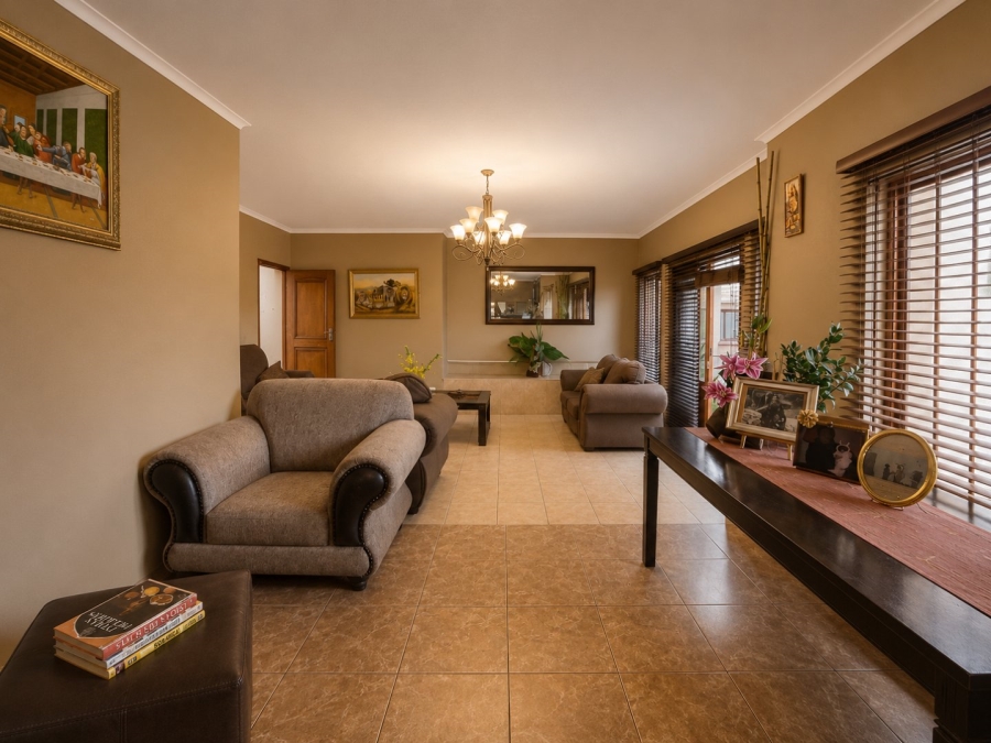 3 Bedroom Property for Sale in Edenvale Central Gauteng