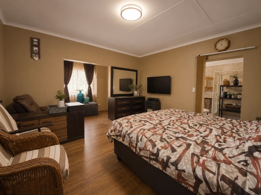3 Bedroom Property for Sale in Edenvale Central Gauteng