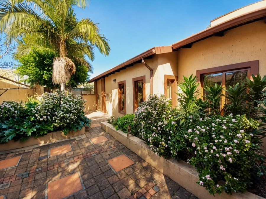 3 Bedroom Property for Sale in Edenvale Central Gauteng