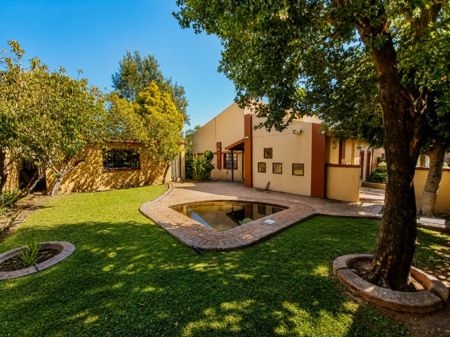 3 Bedroom Property for Sale in Edenvale Central Gauteng