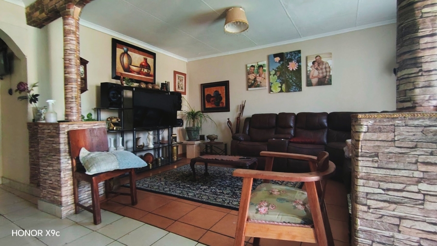 2 Bedroom Property for Sale in Riversdale Gauteng