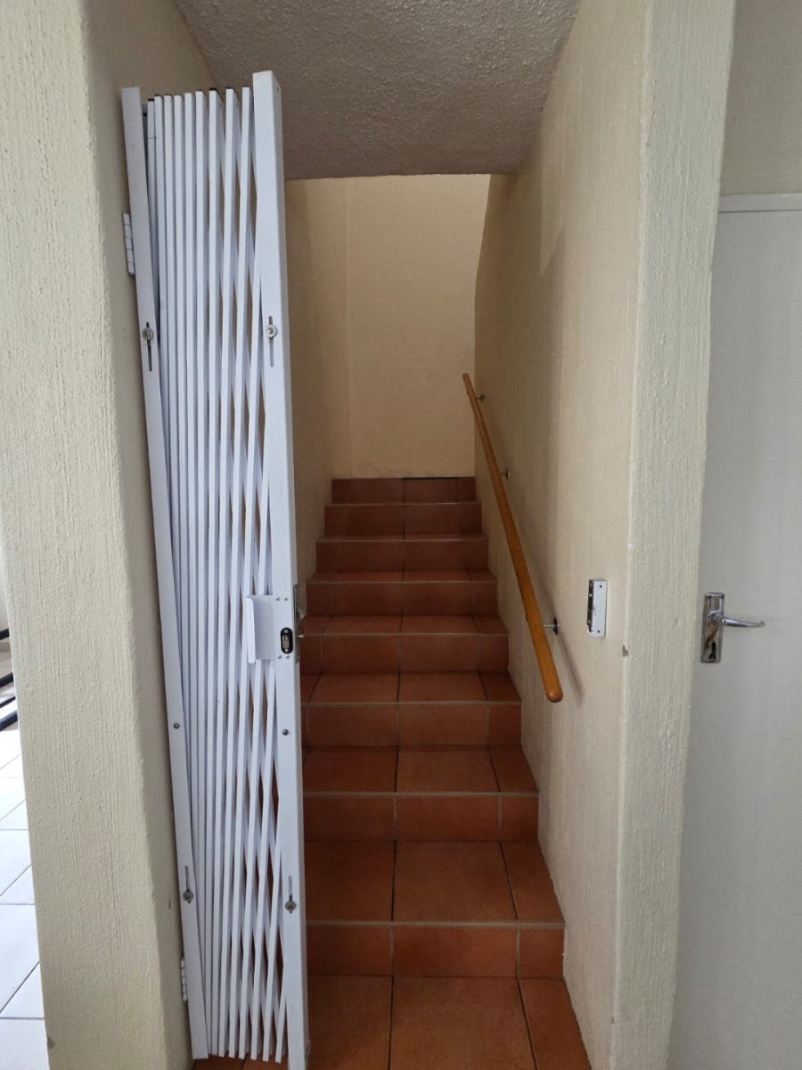 3 Bedroom Property for Sale in Fairland Gauteng