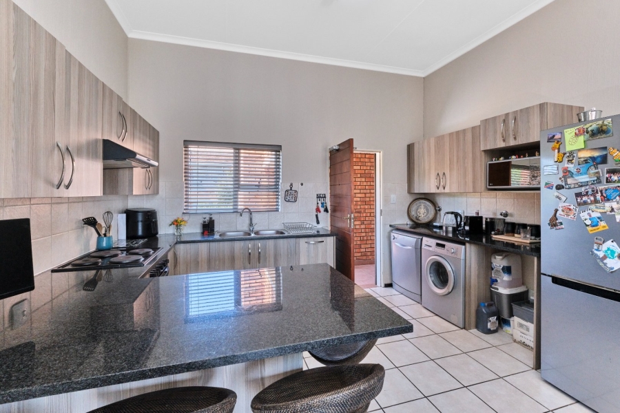 To Let 2 Bedroom Property for Rent in Randpark Ridge Gauteng