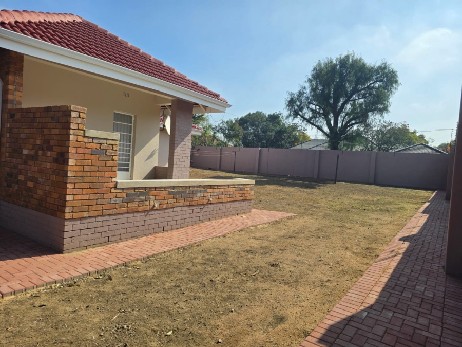 3 Bedroom Property for Sale in Parkdene Gauteng