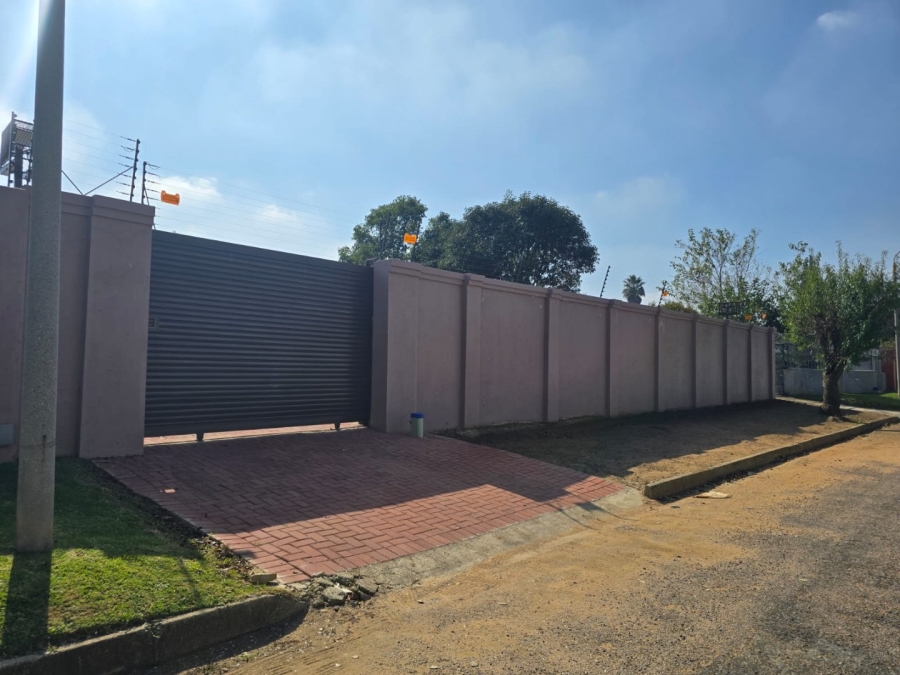3 Bedroom Property for Sale in Parkdene Gauteng