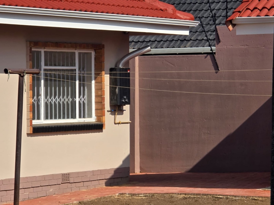 3 Bedroom Property for Sale in Parkdene Gauteng