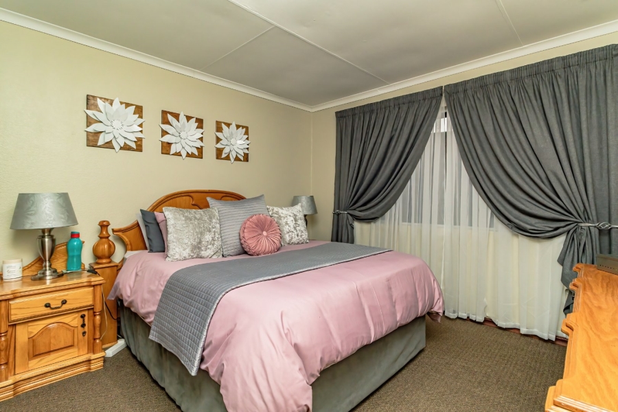 3 Bedroom Property for Sale in Terenure Gauteng