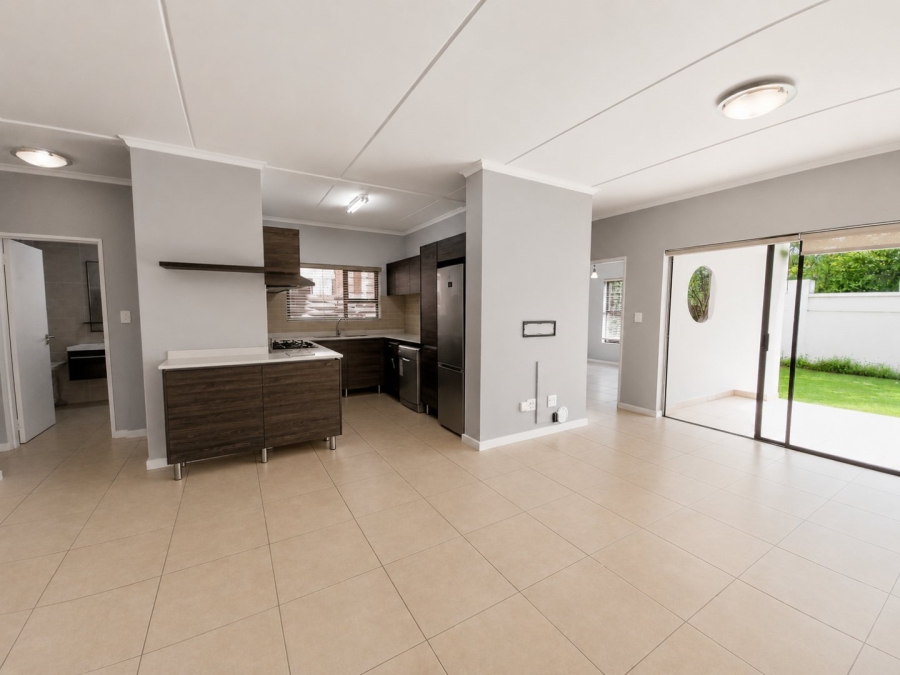 3 Bedroom Property for Sale in Greenstone Crest Gauteng