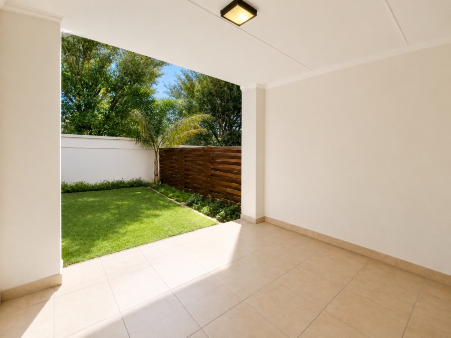 3 Bedroom Property for Sale in Greenstone Crest Gauteng